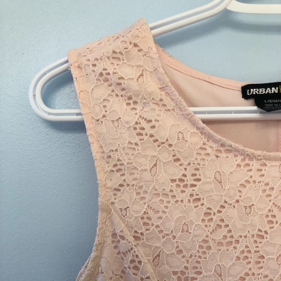 Lace Dress - Picture 2 of 4